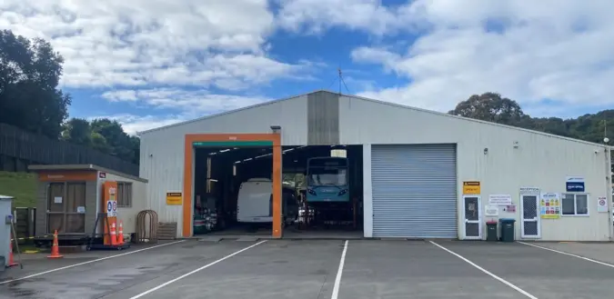 nathan-tawhai_Waiheke-Bus-Depot