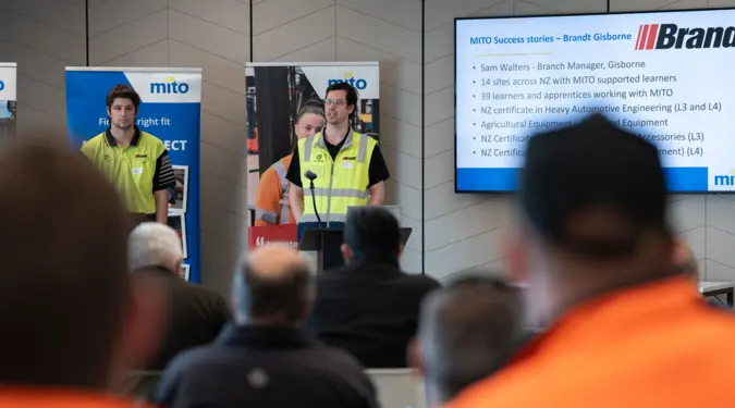 Breakfast-Gisborne-Brandt